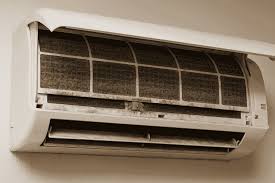 Filter AC Kotor dan Penuh Debu
