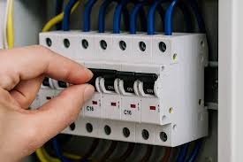 AC Sering Meleduk MCB, Beban Lebih atau Masalah Internal?