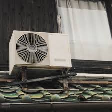 Cara Mengatasi Getaran Kaki Outdoor AC yang Sudah Usang