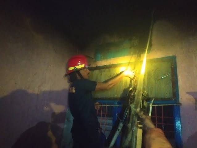 AC Rumah Mengeluarkan Bau Kabel Terbakar