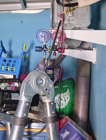 Freon R32 Rusak atau Terkontaminasi Udara Akibat Proses Vakum yang Tidak Sempurna Saat Instalasi